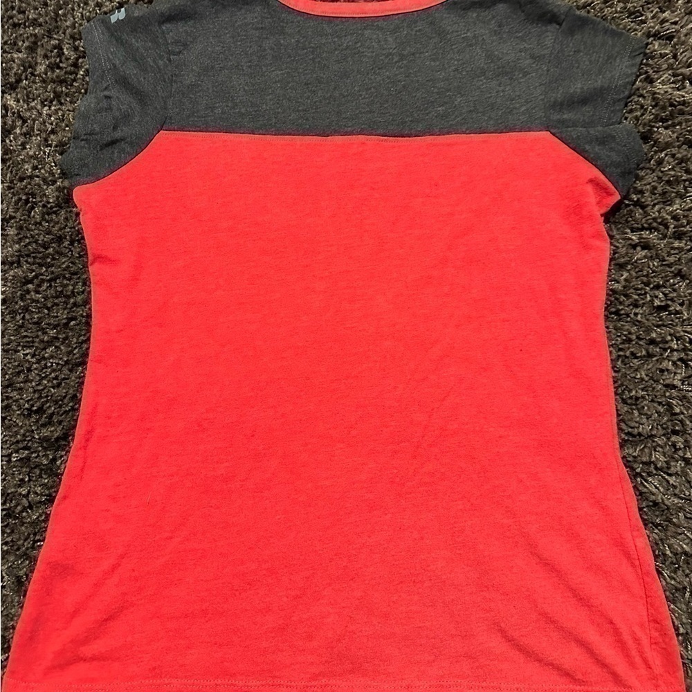GEORGIA Bulldogs Women’s Size Small Tshirt - Picture 3 of 4
